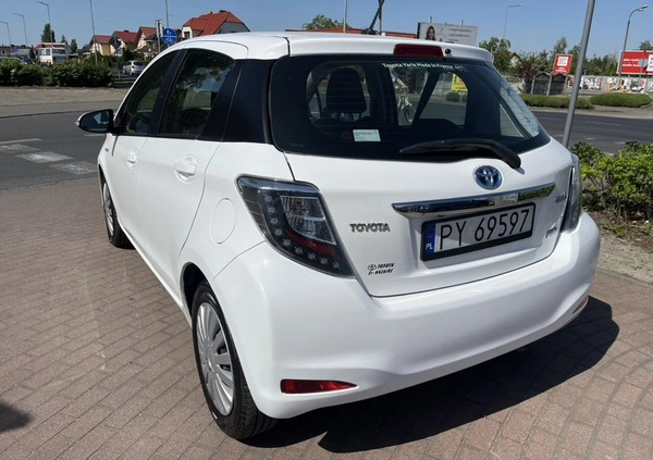 Toyota Yaris cena 39500 przebieg: 106000, rok produkcji 2014 z Biłgoraj małe 211